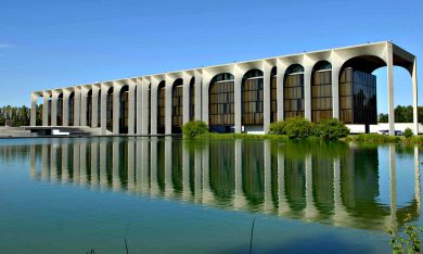 Mondadori compra Rcs Libri per 127,5 milioni