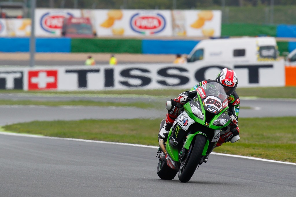 Sbk, round 12: Rea il cannibale trionfa a Magny-Cours Sbk, round 12: Rea il cannibale trionfa a Magny-Cours