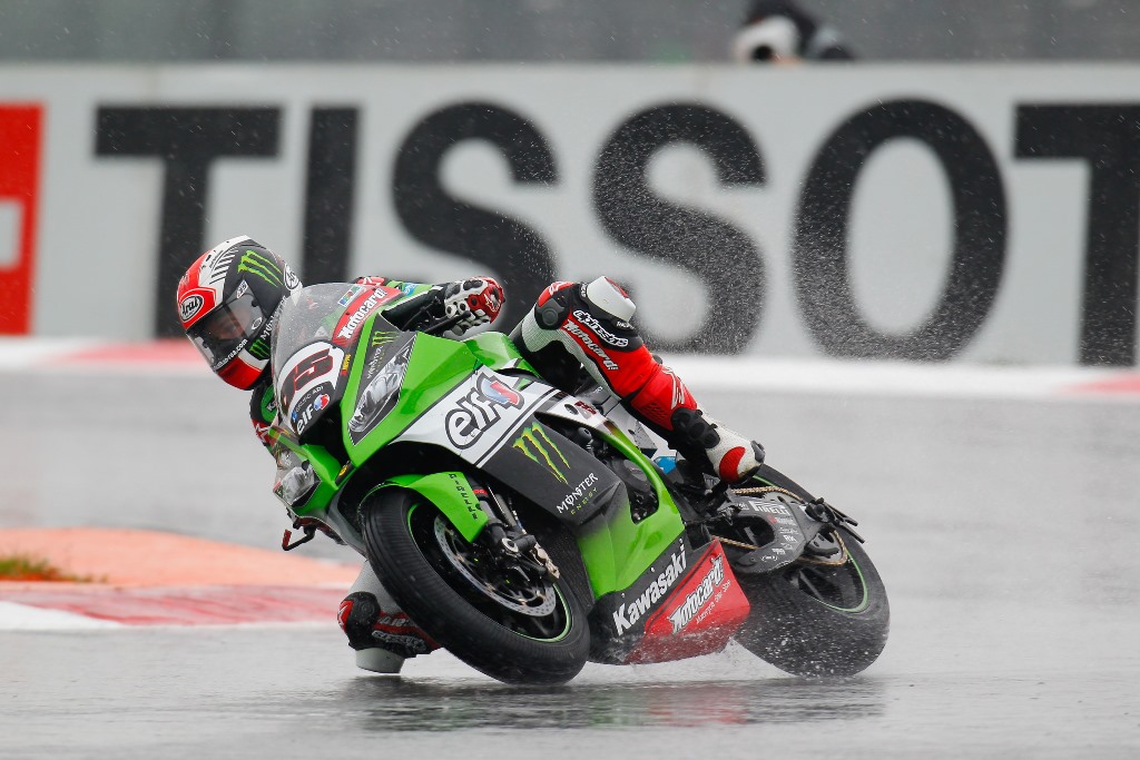 Sbk, round 12: Rea il cannibale trionfa a Magny-Cours Sbk, round 12: Rea il cannibale trionfa a Magny-Cours