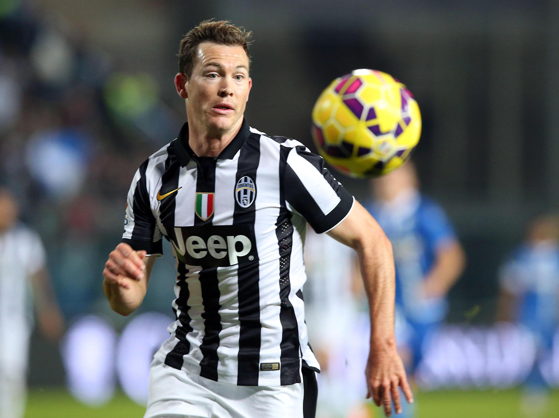 Juventus: intervento per Lichtsteiner, out un mese