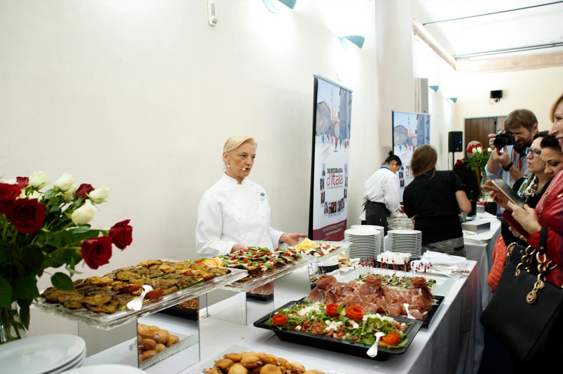 L’alta cucina a Spoleto con Giovanna Tomassoni L’alta cucina a Spoleto con Giovanna Tomassoni