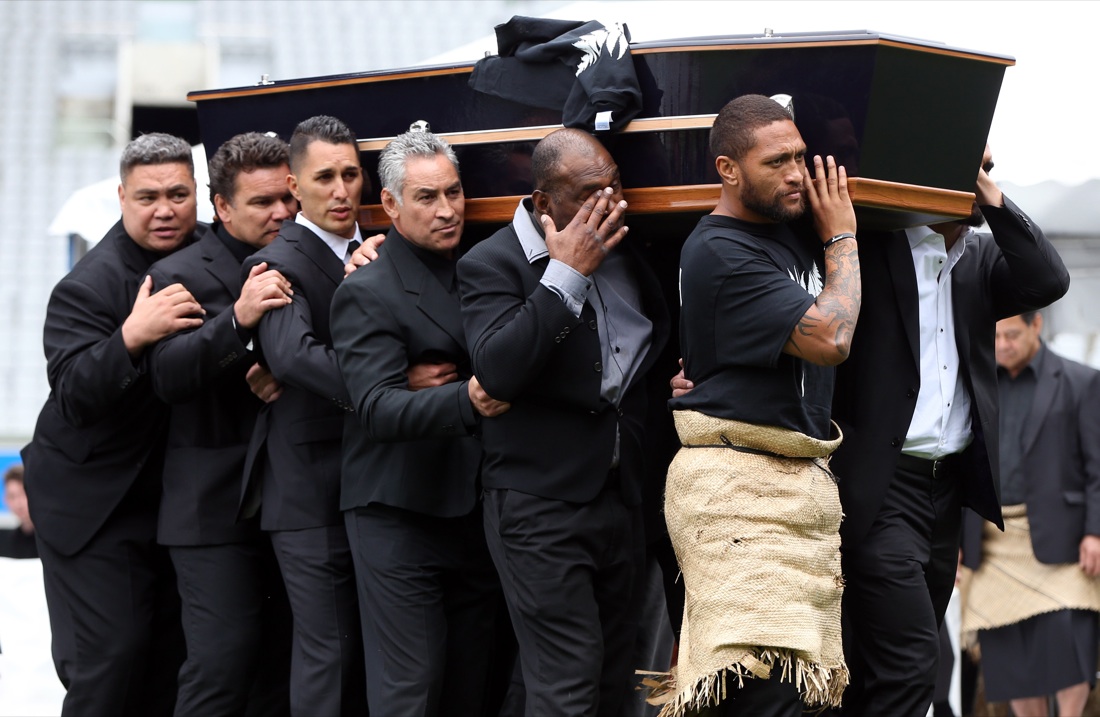 Rugby: le foto dei funerali di Lomu (e il video dell’ultima haka)