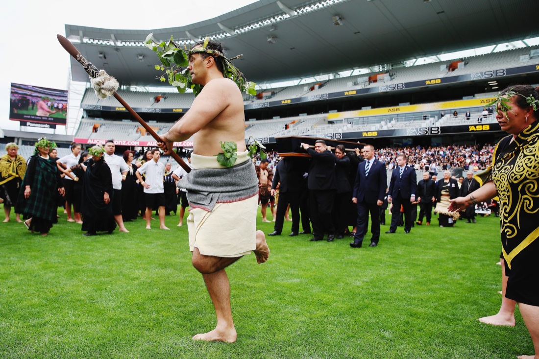 Rugby: le foto dei funerali di Lomu (e il video dell’ultima haka)