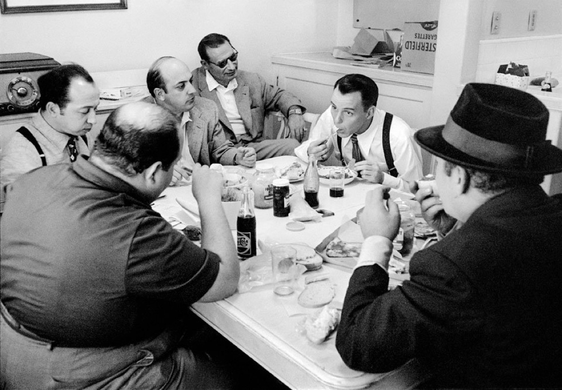 Frank Sinatra: un libro fotografico per i 100 anni di ” The Voice”