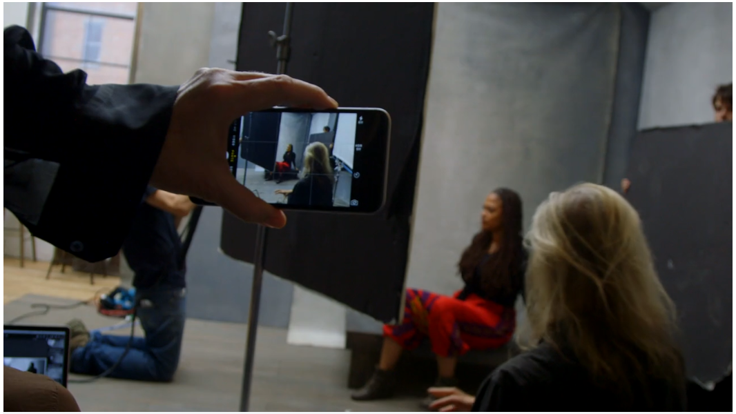 Il calendario Pirelli 2016 si veste dei successi delle donne