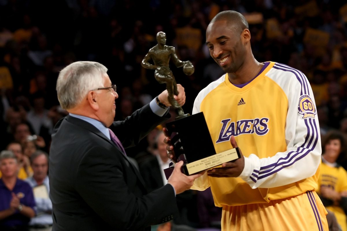 Galleria foto 'Nba, il ritiro Kobe Bryant: 20 anni di carriera con i Lakers' - foto 8