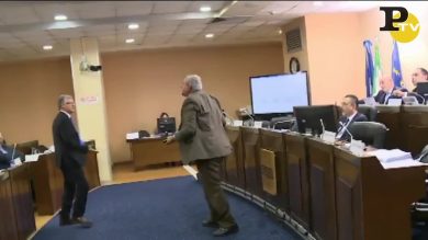 Basilicata: rissa sfiorata in consiglio regionale