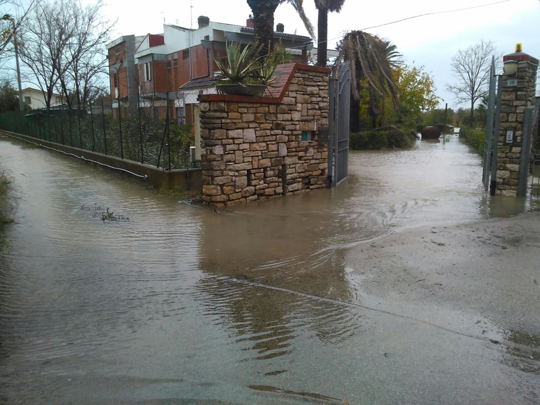Maltempo, il Molise paralizzato da neve e pioggia – Foto