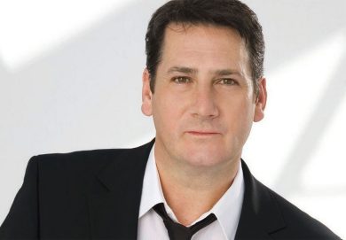 Tony Hadley: il video di “Santa Claus is coming to town”