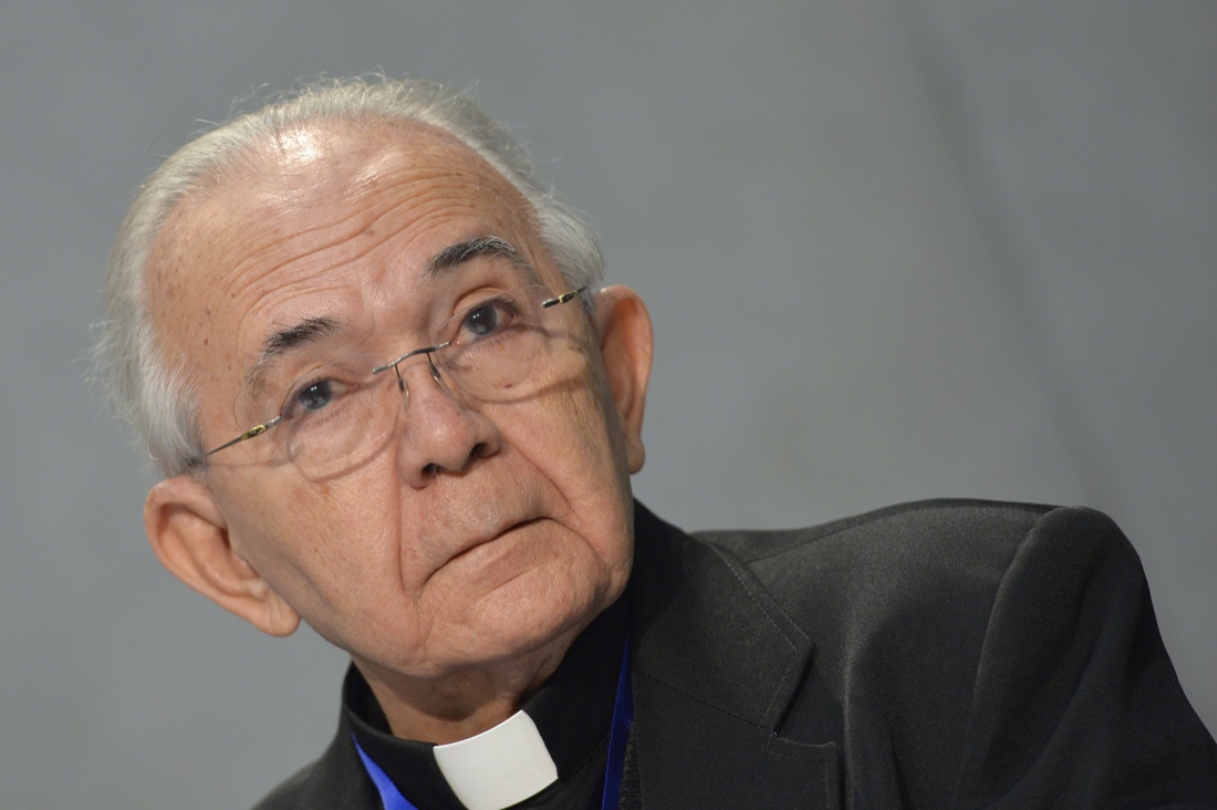 Pedofilia, la Chiesa sospende l’ex segretario di monsignor Romero
