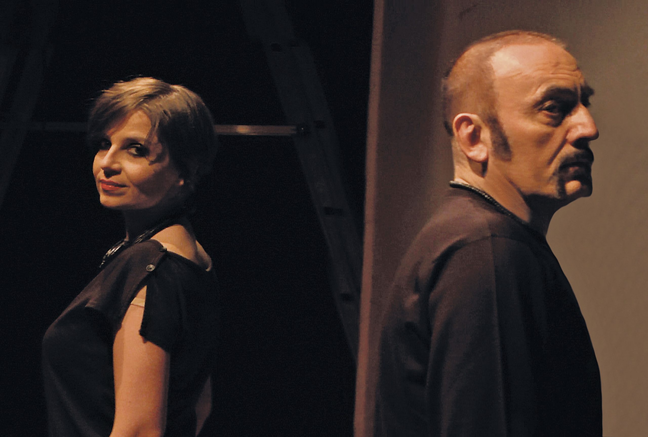 Zois, “Stella contraria”: il brano scritto con Mango – Il videoclip Zois, “Stella contraria”: il brano scritto con Mango – Il videoclip