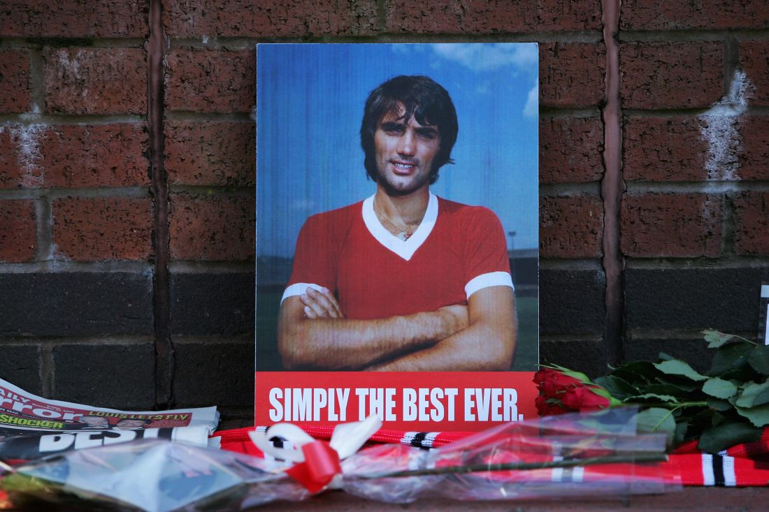Dieci anni fa moriva George Best. Con lui, il calcio diventò poesia Dieci anni fa moriva George Best. Con lui, il calcio diventò poesia