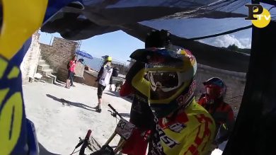 Messico: downhill da paura tra le stradine strette e ripide
