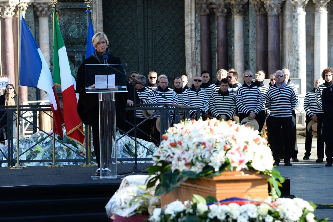 I funerali di Valeria, morta nelle stragi di Parigi – Foto