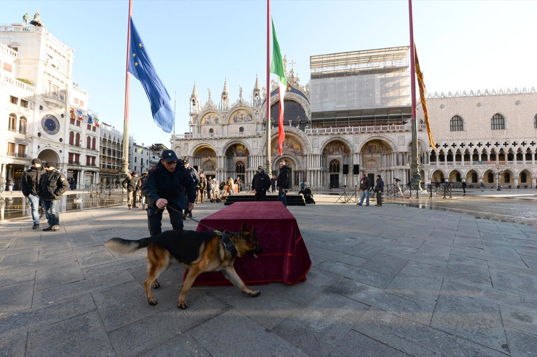 I funerali di Valeria, morta nelle stragi di Parigi – Foto