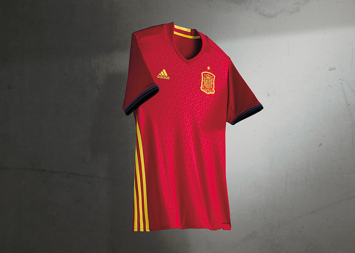 Europei 2016: Adidas ancora leader tra gli sponsor tecnici