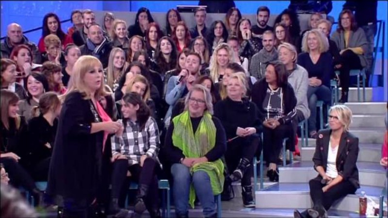 Uomini e Donne: sul trono arrivano Rossella e Ludovica