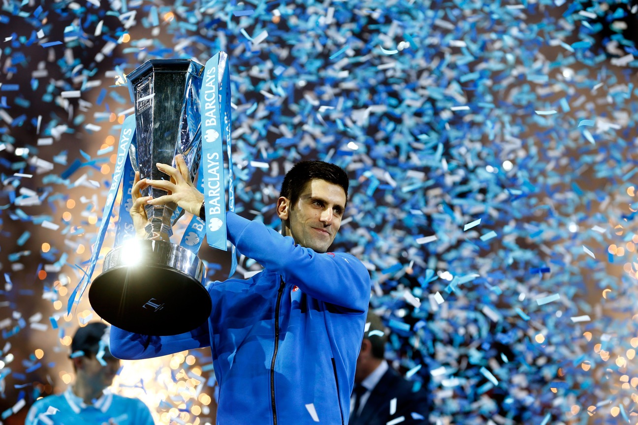 Tennis Masters: Djokovic trionfa su Federer e alza l’11° trofeo del 2015 Tennis Masters: Djokovic trionfa su Federer e alza l’11° trofeo del 2015