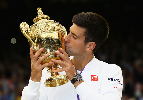 Tennis Masters: Djokovic trionfa su Federer e alza l’11° trofeo del 2015 Tennis Masters: Djokovic trionfa su Federer e alza l’11° trofeo del 2015