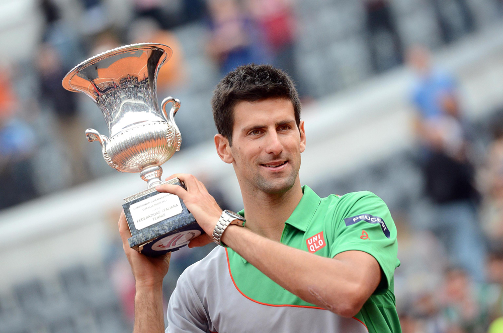 Tennis Masters: Djokovic trionfa su Federer e alza l’11° trofeo del 2015 Tennis Masters: Djokovic trionfa su Federer e alza l’11° trofeo del 2015