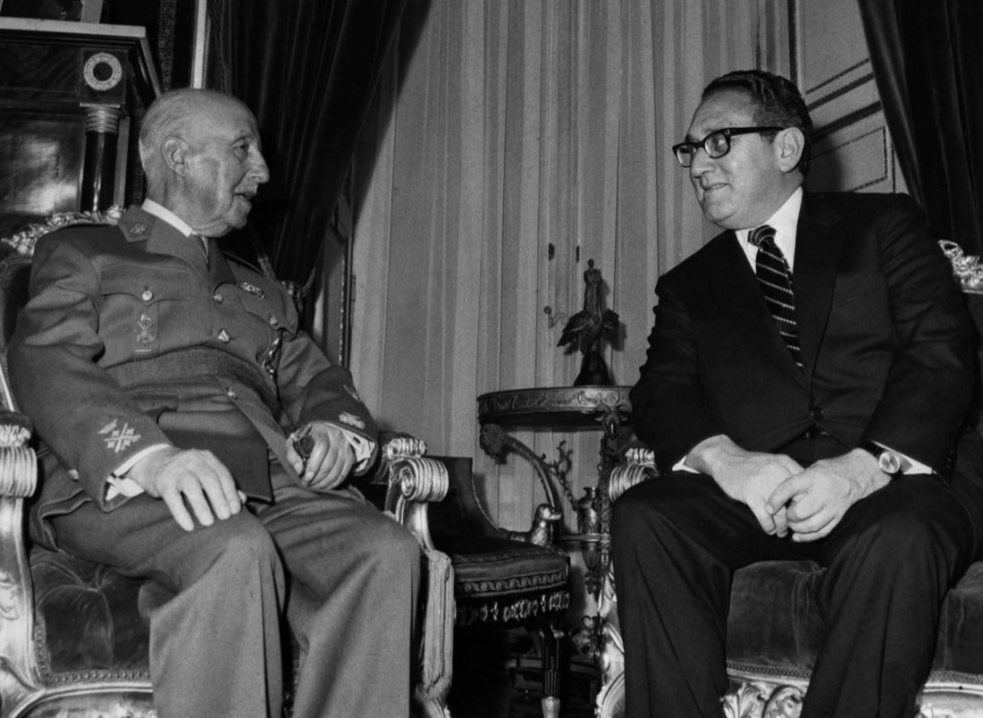 Francisco Franco: 40 anni fa la morte dell’assassino della Repubblica Francisco Franco: 40 anni fa la morte dell’assassino della Repubblica