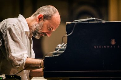 Fabrizio Paterlini, poeta del pianoforte – Anteprima video