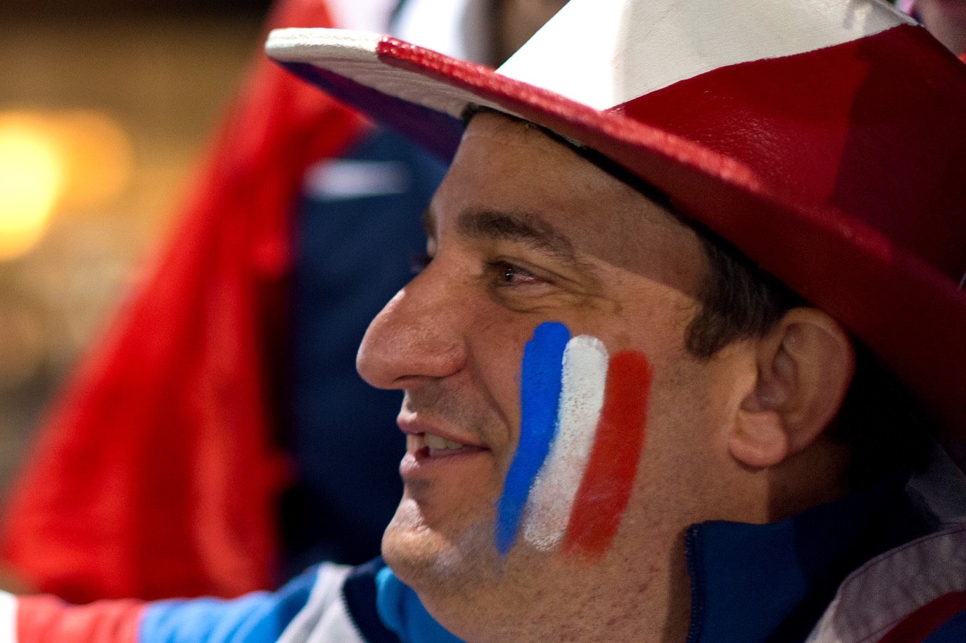 Inghilterra – Francia, i tifosi uniti contro il terrorismo – Fotogallery Inghilterra – Francia, i tifosi uniti contro il terrorismo – Fotogallery