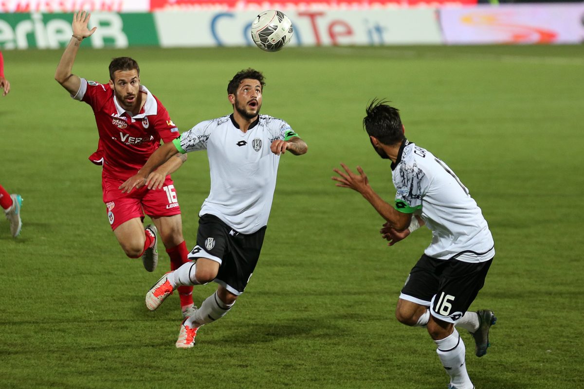 Galleria foto 'Chi è Stefano Sensi, il nuovo Verratti che fa impazzire le big' - foto 5