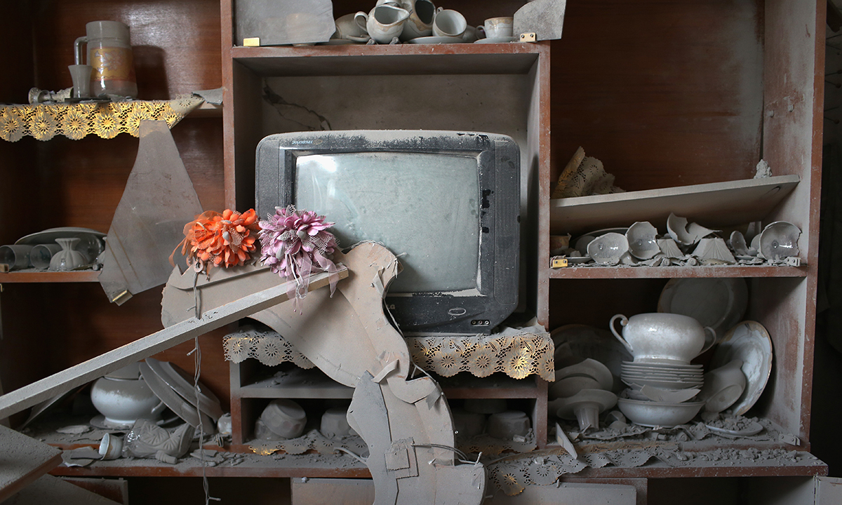 Iraq, foto dalla Sinjar liberata: distruzione e fosse comuni