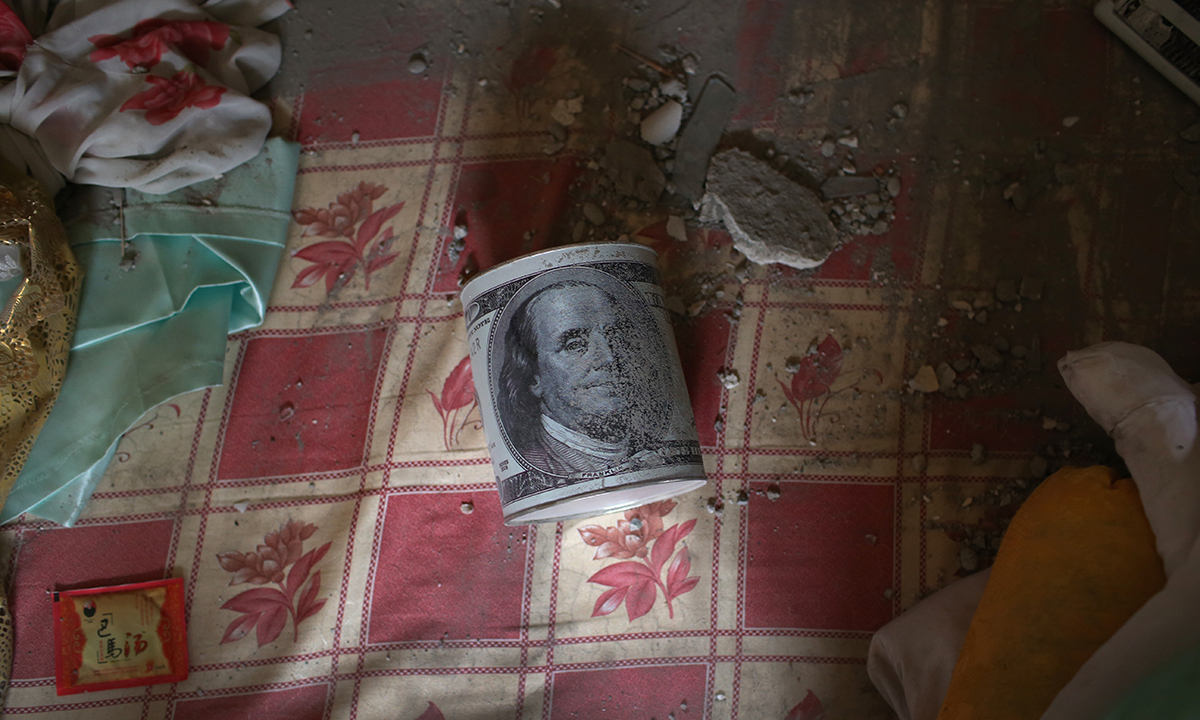 Iraq, foto dalla Sinjar liberata: distruzione e fosse comuni