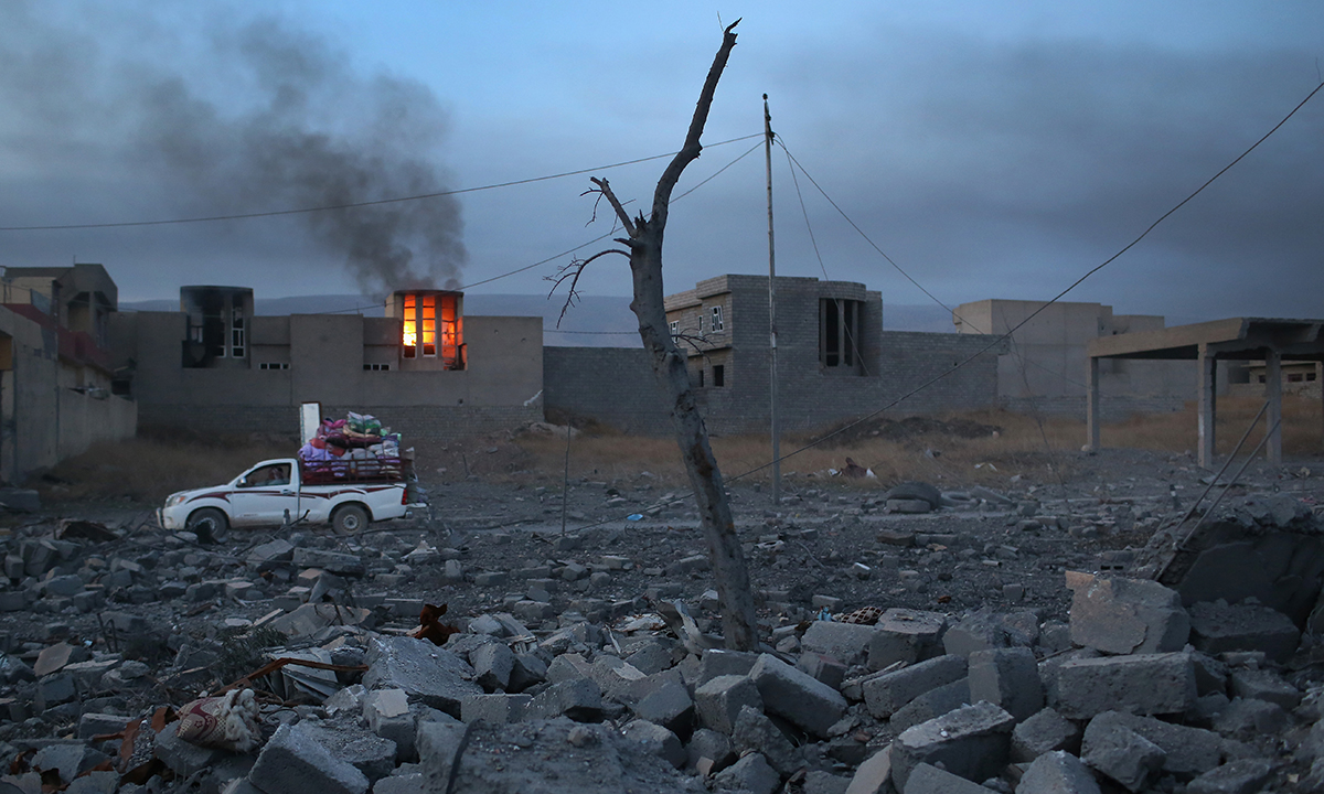 Iraq, foto dalla Sinjar liberata: distruzione e fosse comuni