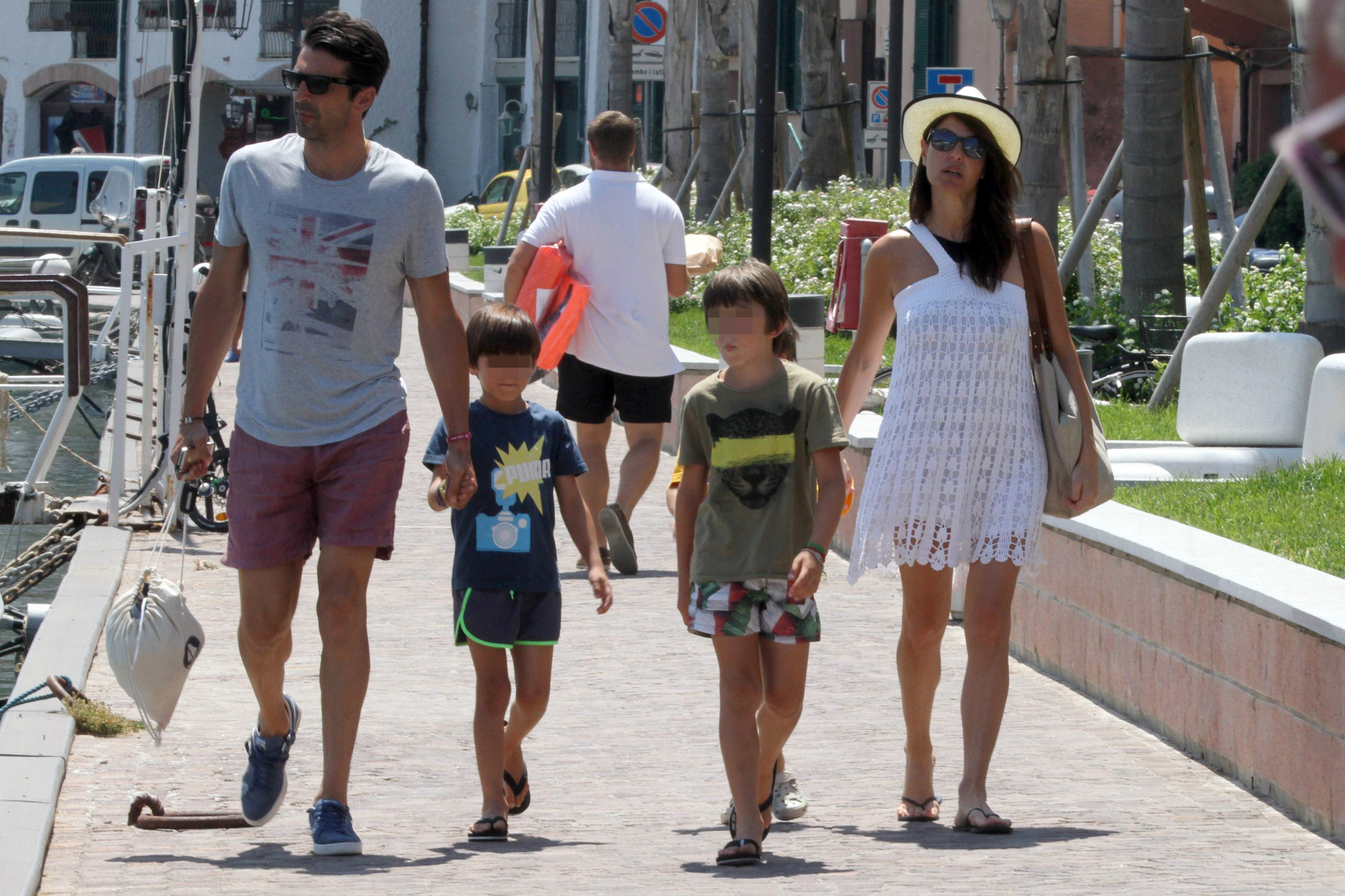 Gigi Buffon e Ilaria D’Amico: il bimbo sarà maschio Gigi Buffon e Ilaria D’Amico: il bimbo sarà maschio