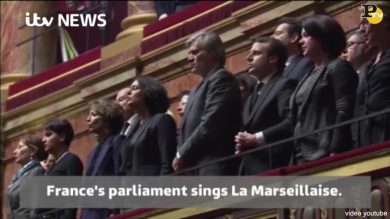 Francia: il Parlamento canta la Marsigliese