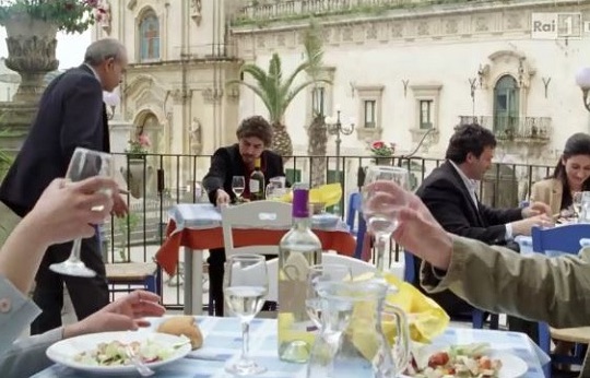 Ascolti 15/11: Parigi catalizza ancora l’attenzione in tv Ascolti 15/11: Parigi catalizza ancora l’attenzione in tv