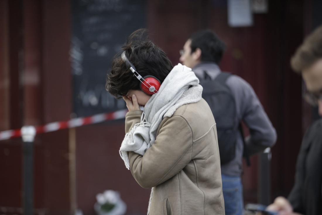Parigi, l’assalto condotto da tre gruppi di terroristi coordinati