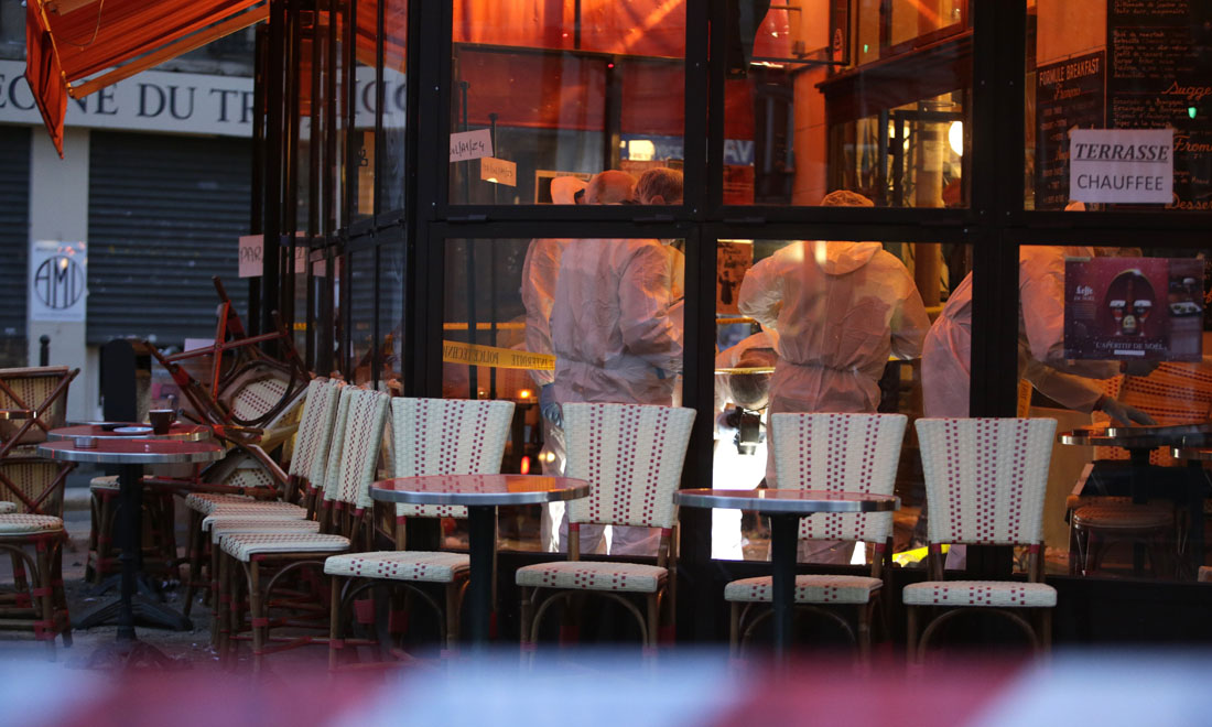 Parigi, l’assalto condotto da tre gruppi di terroristi coordinati