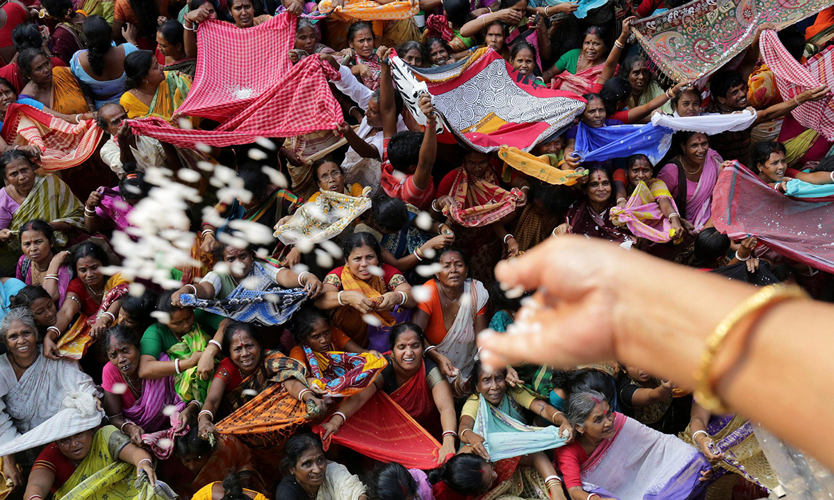 India, il riso per la lunga vita di Annakut