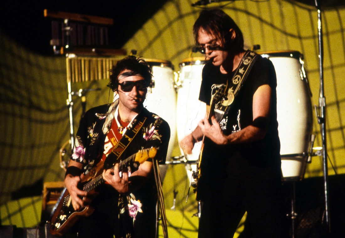 “Forever” Neil Young. I 70 anni del rocker canadese – foto “Forever” Neil Young. I 70 anni del rocker canadese – foto