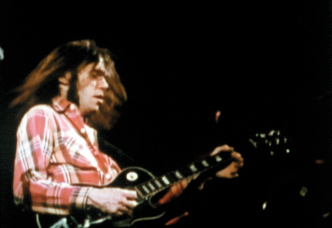 “Forever” Neil Young. I 70 anni del rocker canadese – foto “Forever” Neil Young. I 70 anni del rocker canadese – foto