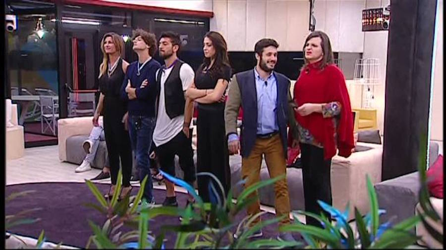 Grande Fratello 14: eliminata Barbara, segreto “bomba” per Valentina Grande Fratello 14: eliminata Barbara, segreto “bomba” per Valentina