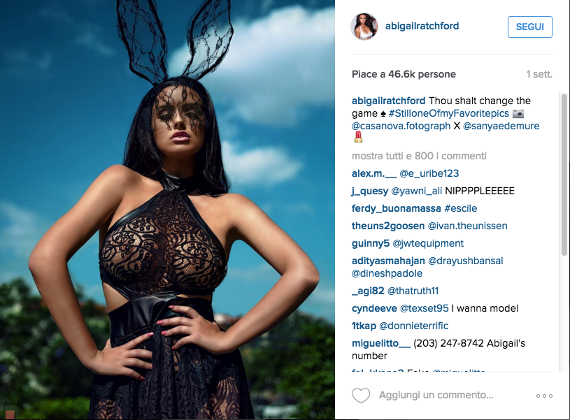 Abigail Ratchford s’ispira a Kim Kardashian Abigail Ratchford s’ispira a Kim Kardashian