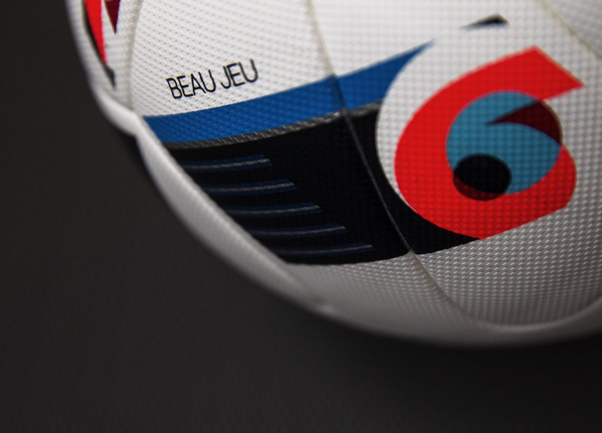 Galleria foto 'La Francia presenta “Beau jeau”, il pallone ufficiale degli Europei 2016' - foto 5