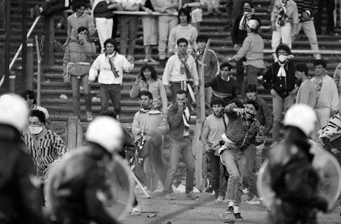 Tavecchio e la promessa mantenuta: ritirata la 39 in onore delle vittime dell’Heysel Tavecchio e la promessa mantenuta: ritirata la 39 in onore delle vittime dell’Heysel