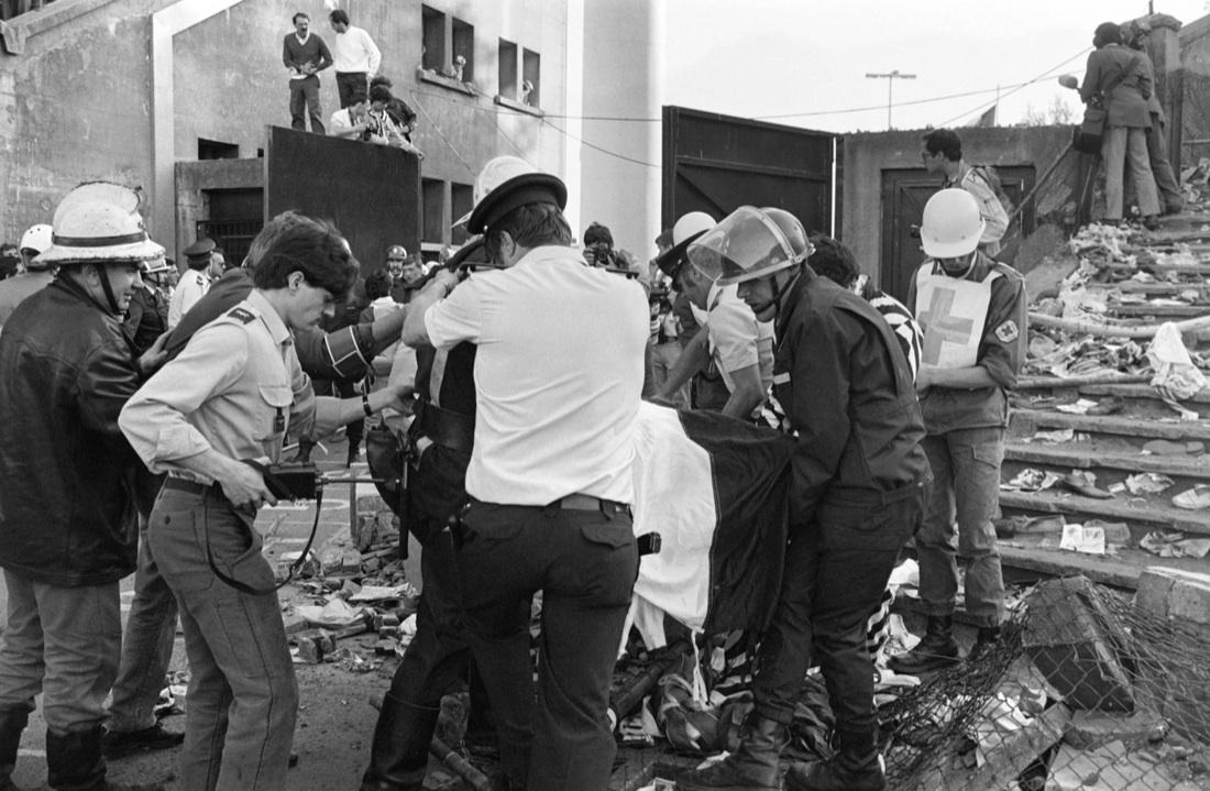 Tavecchio e la promessa mantenuta: ritirata la 39 in onore delle vittime dell’Heysel Tavecchio e la promessa mantenuta: ritirata la 39 in onore delle vittime dell’Heysel