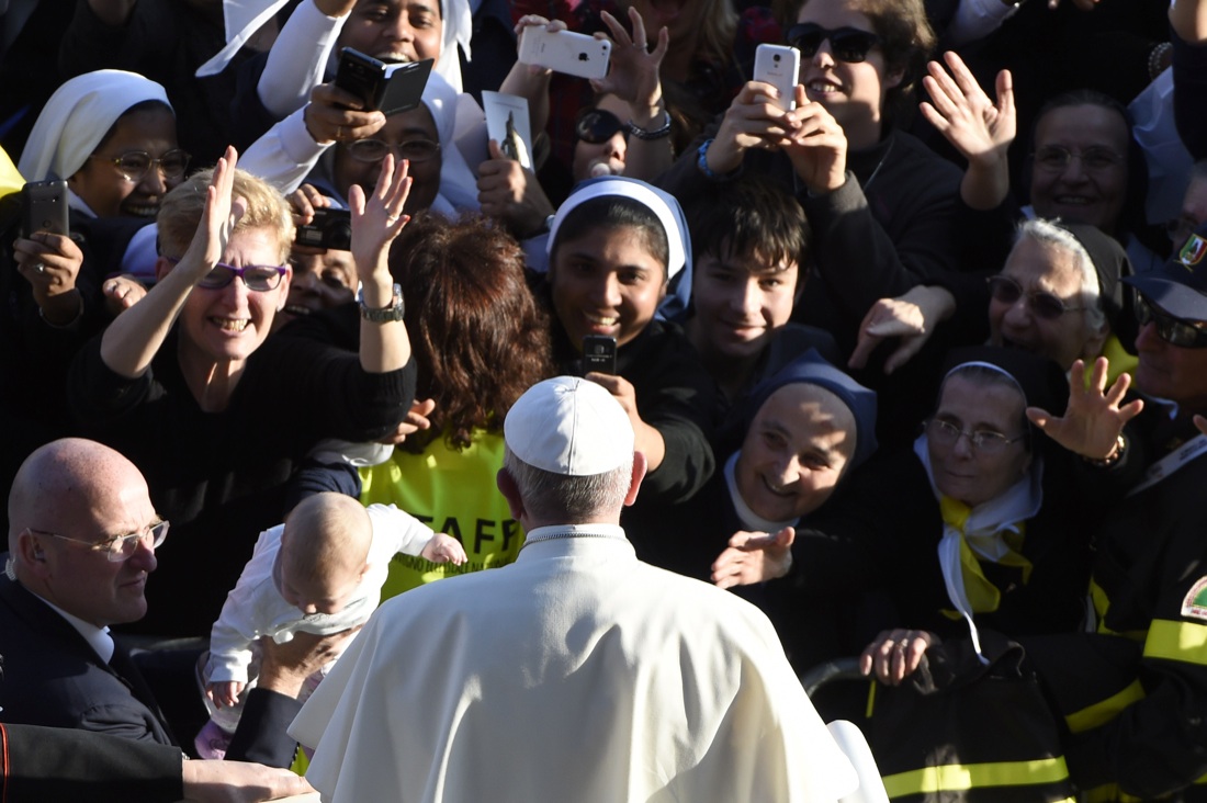 Il Papa a Firenze: la Messa allo stadio Franchi con 50 mila persone – Foto Il Papa a Firenze: la Messa allo stadio Franchi con 50 mila persone – Foto