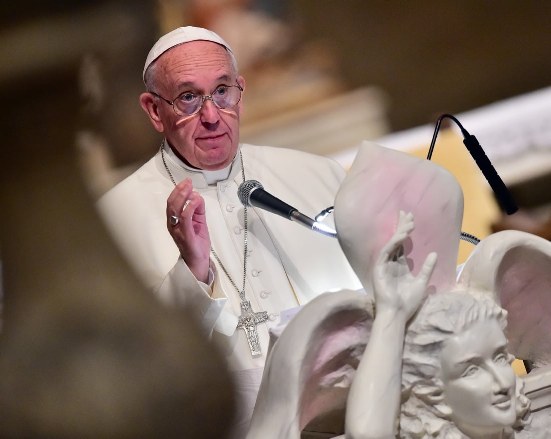 Il Papa a Firenze: la Messa allo stadio Franchi con 50 mila persone – Foto Il Papa a Firenze: la Messa allo stadio Franchi con 50 mila persone – Foto