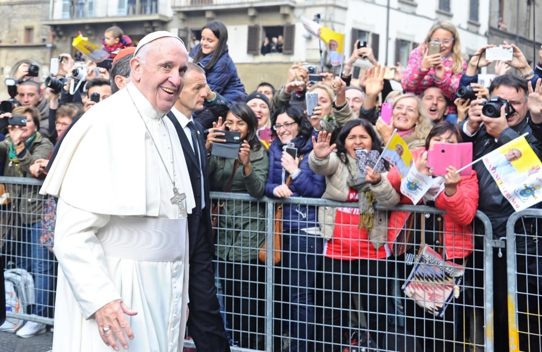 Il Papa a Firenze: la Messa allo stadio Franchi con 50 mila persone – Foto Il Papa a Firenze: la Messa allo stadio Franchi con 50 mila persone – Foto