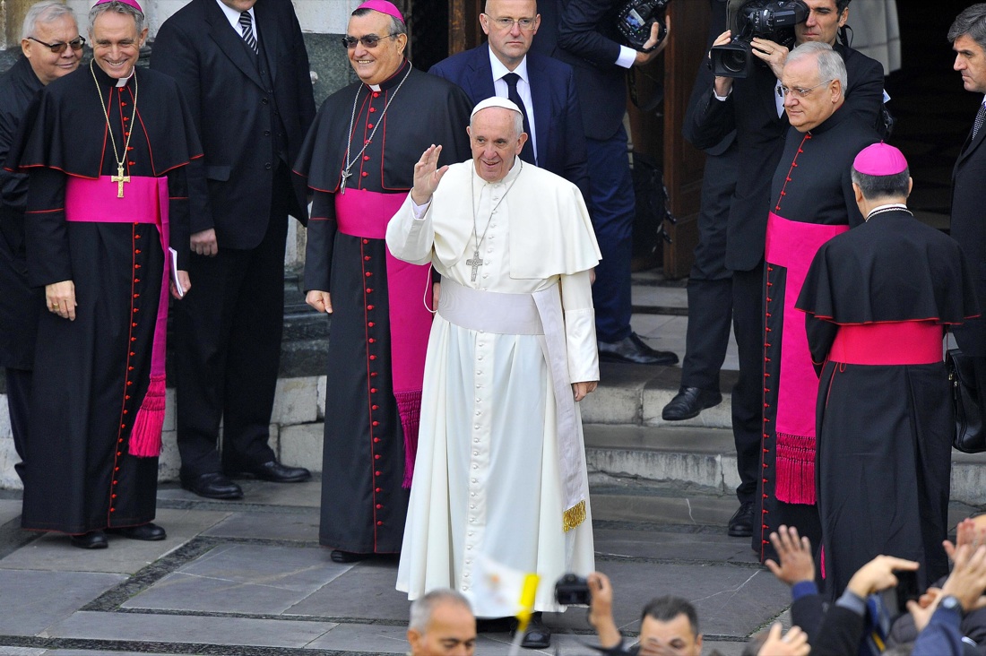 Il Papa a Firenze: la Messa allo stadio Franchi con 50 mila persone – Foto Il Papa a Firenze: la Messa allo stadio Franchi con 50 mila persone – Foto