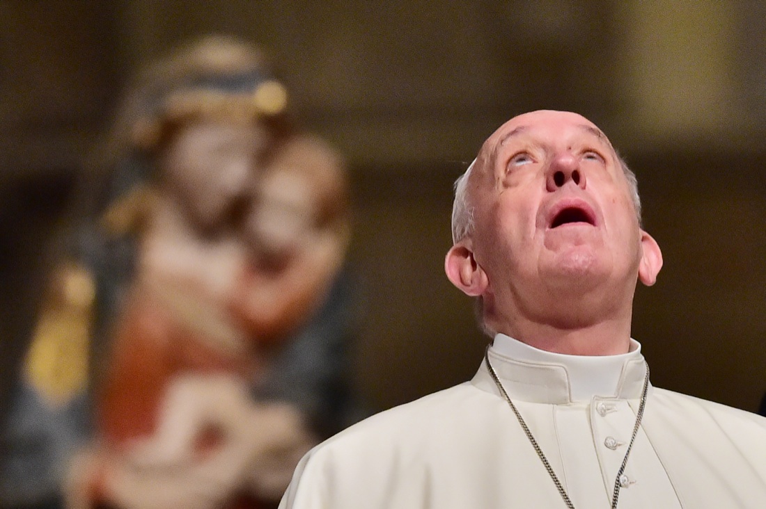 Il Papa a Firenze chiede alla Chiesa di “cambiare forma” Il Papa a Firenze chiede alla Chiesa di “cambiare forma”