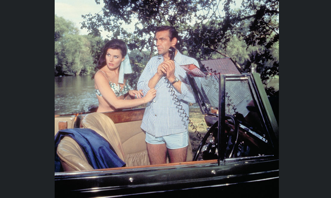 James Bond, non solo Aston Martin: auto, moto e velivoli dello 007 – Foto